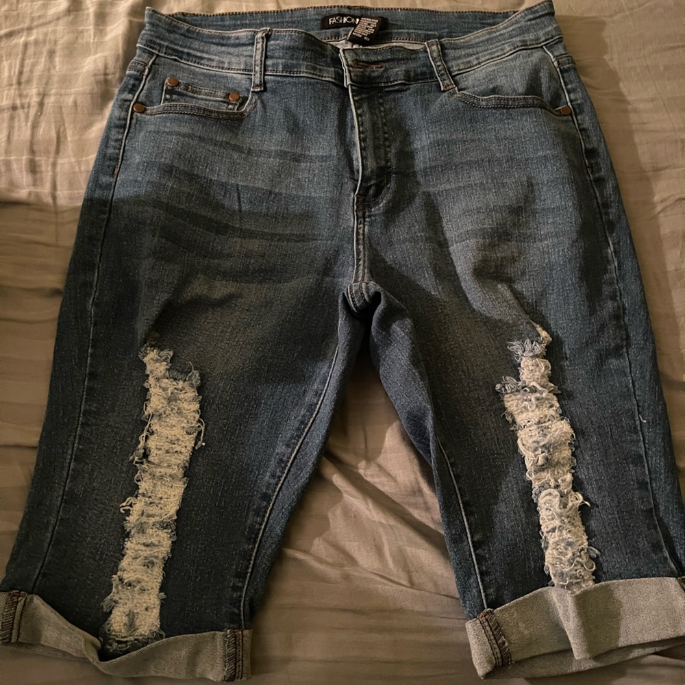 Fashion Nova Blue Boyfriend Jeans Distressed Casual